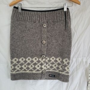 Everest Designs Wool outdoor skirt.  Sz S